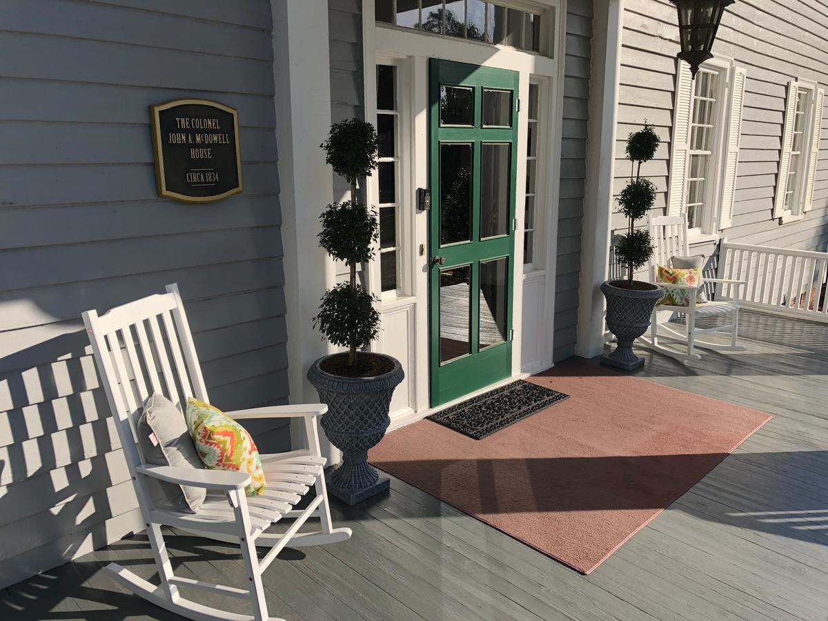 The Elizabethtown Inn Bagian luar foto