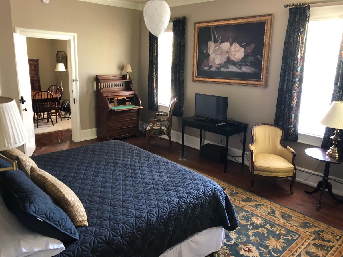 The Elizabethtown Inn Bagian luar foto